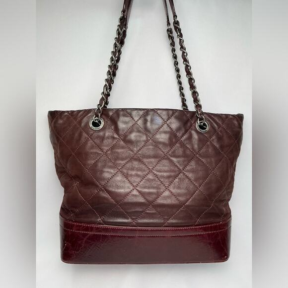 Chanel Burgundy Quilted Iridescent Calfskin Leather V*P Medium Shopping Tote Bag - Picture 3 of 16